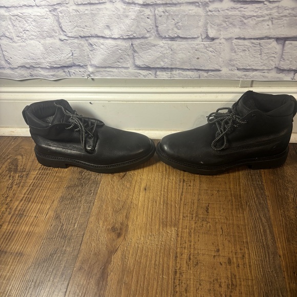 Clarks Black Chukka Boots for Men - Picture 1 of 6